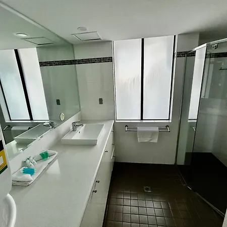 Pacific Resort Broadbeach-2